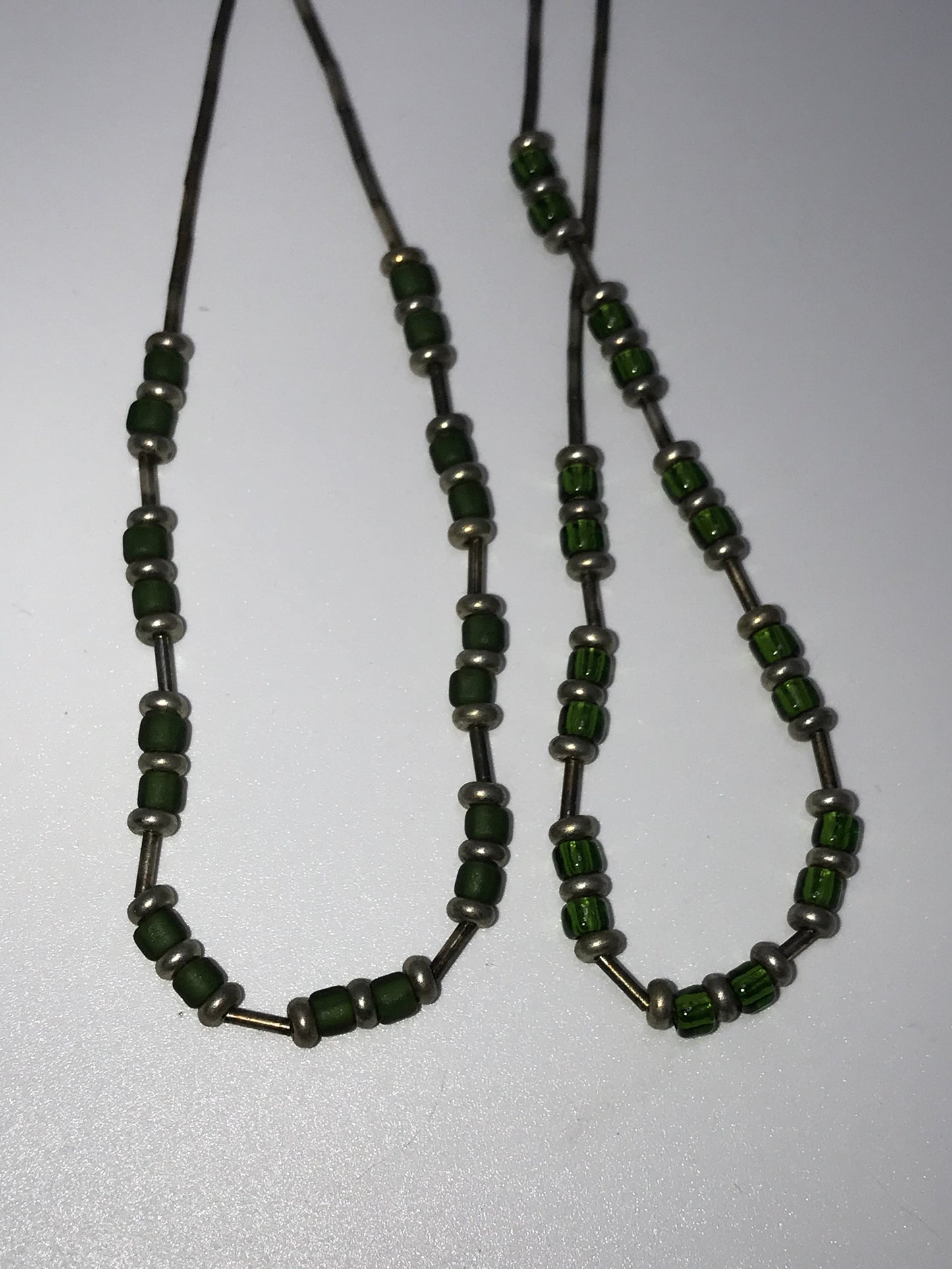 15" Matte Green And Silver Seed Bead Necklace