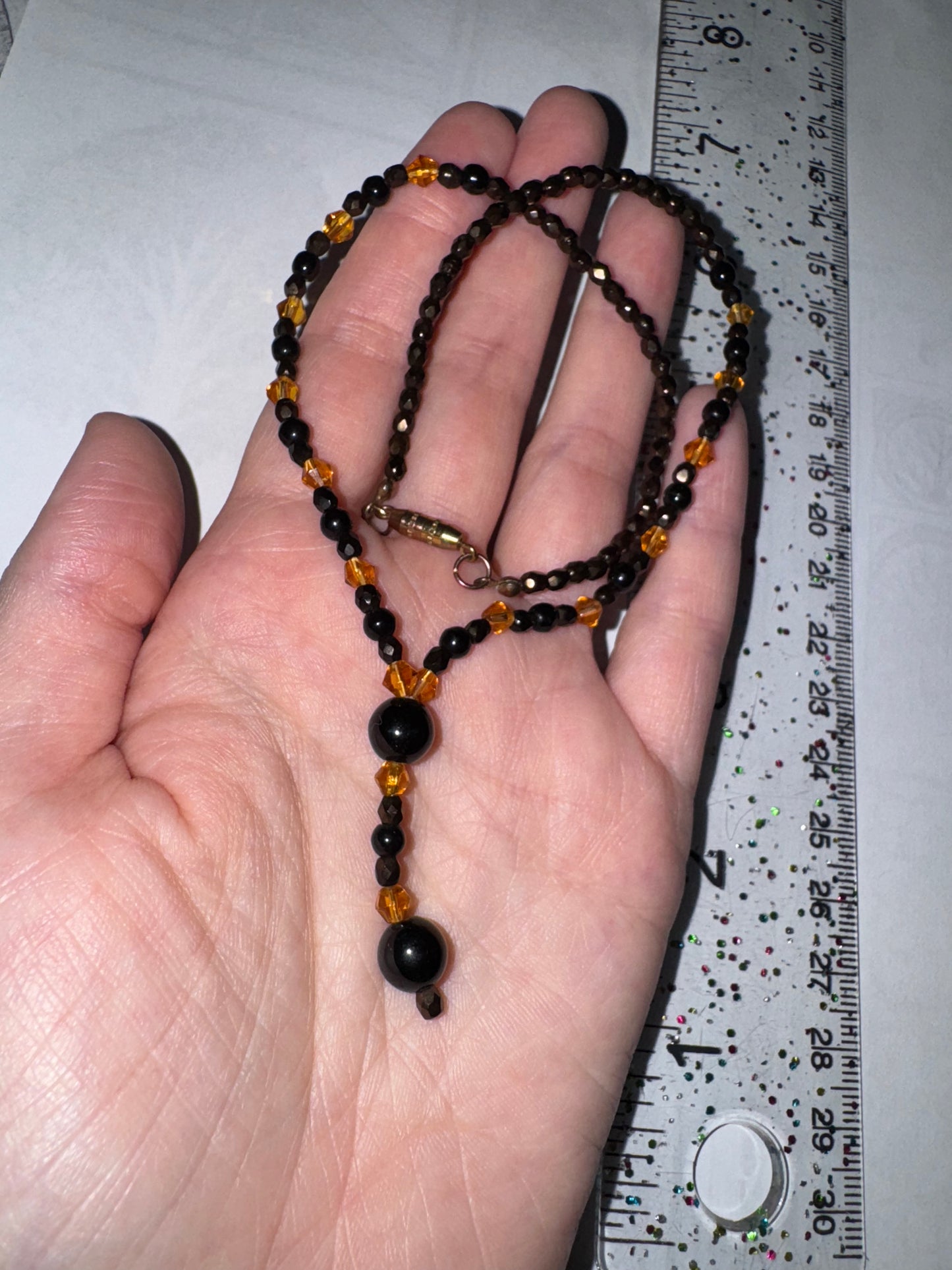 15 1/2" Black  and Bronze Y-Design Beaded Necklace
