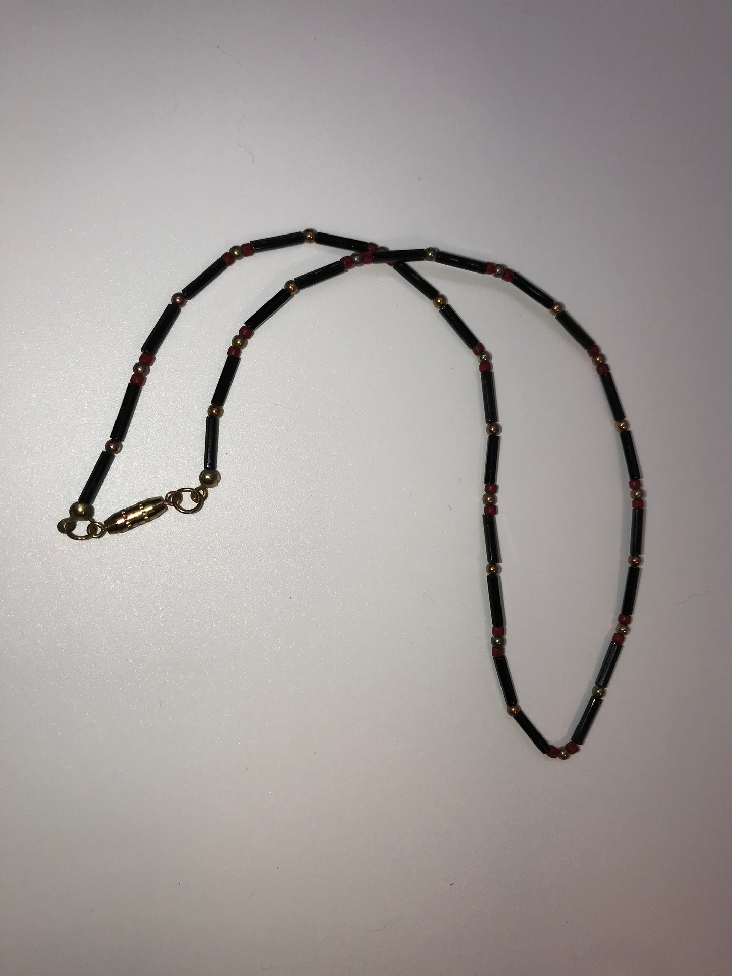 15 1/2" Black and Red Beaded Necklace