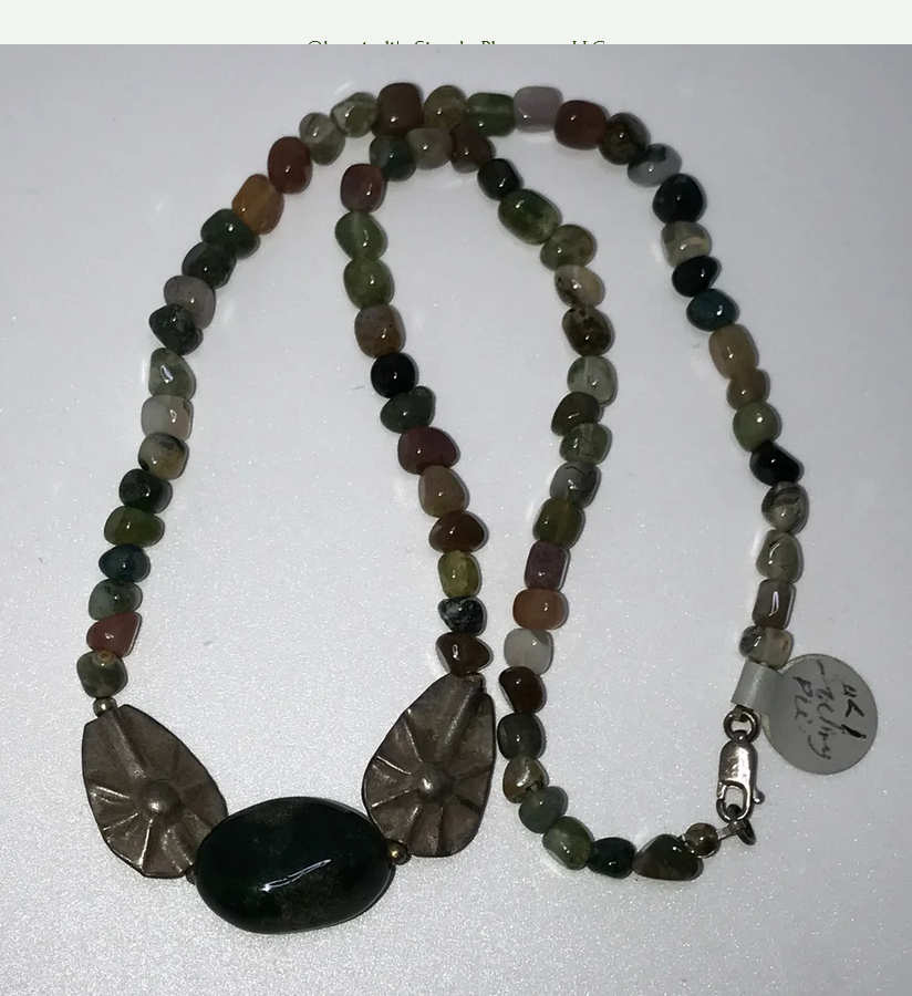 16" Agate and Silver Beaded Necklace