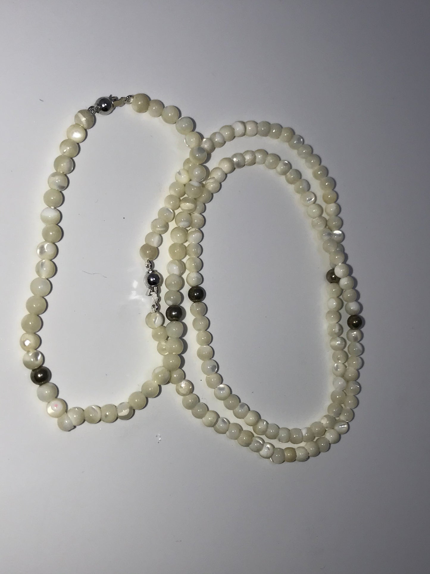 16 1/2" Mother Of Pearl Necklace With Matching Bracelet