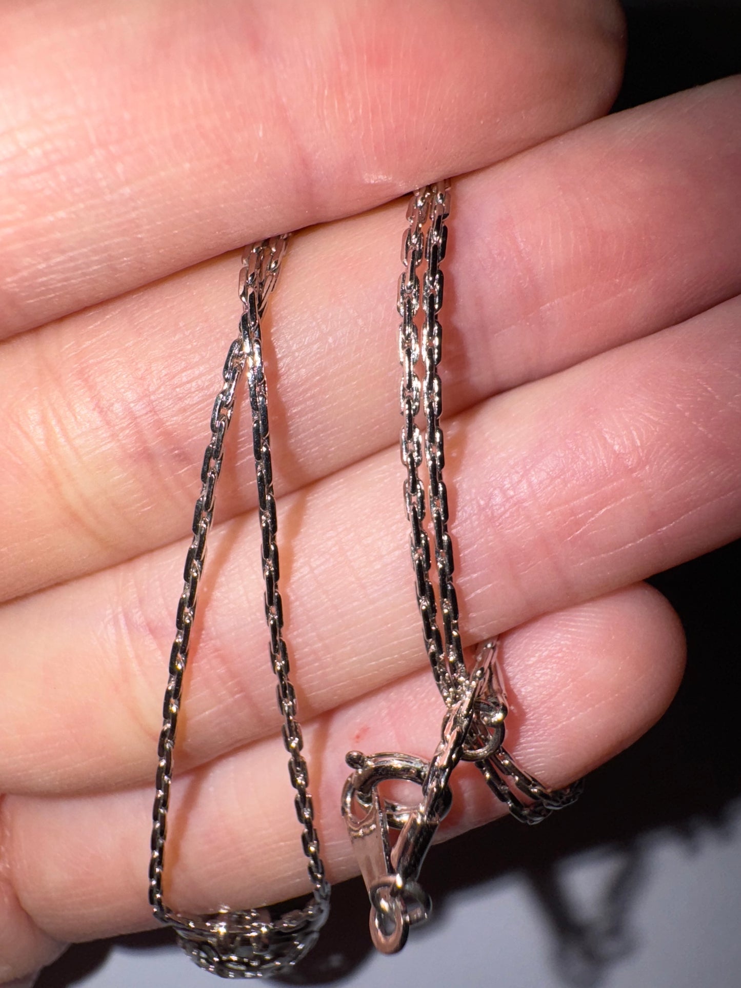 18" Avon Silver Cardano Necklace
