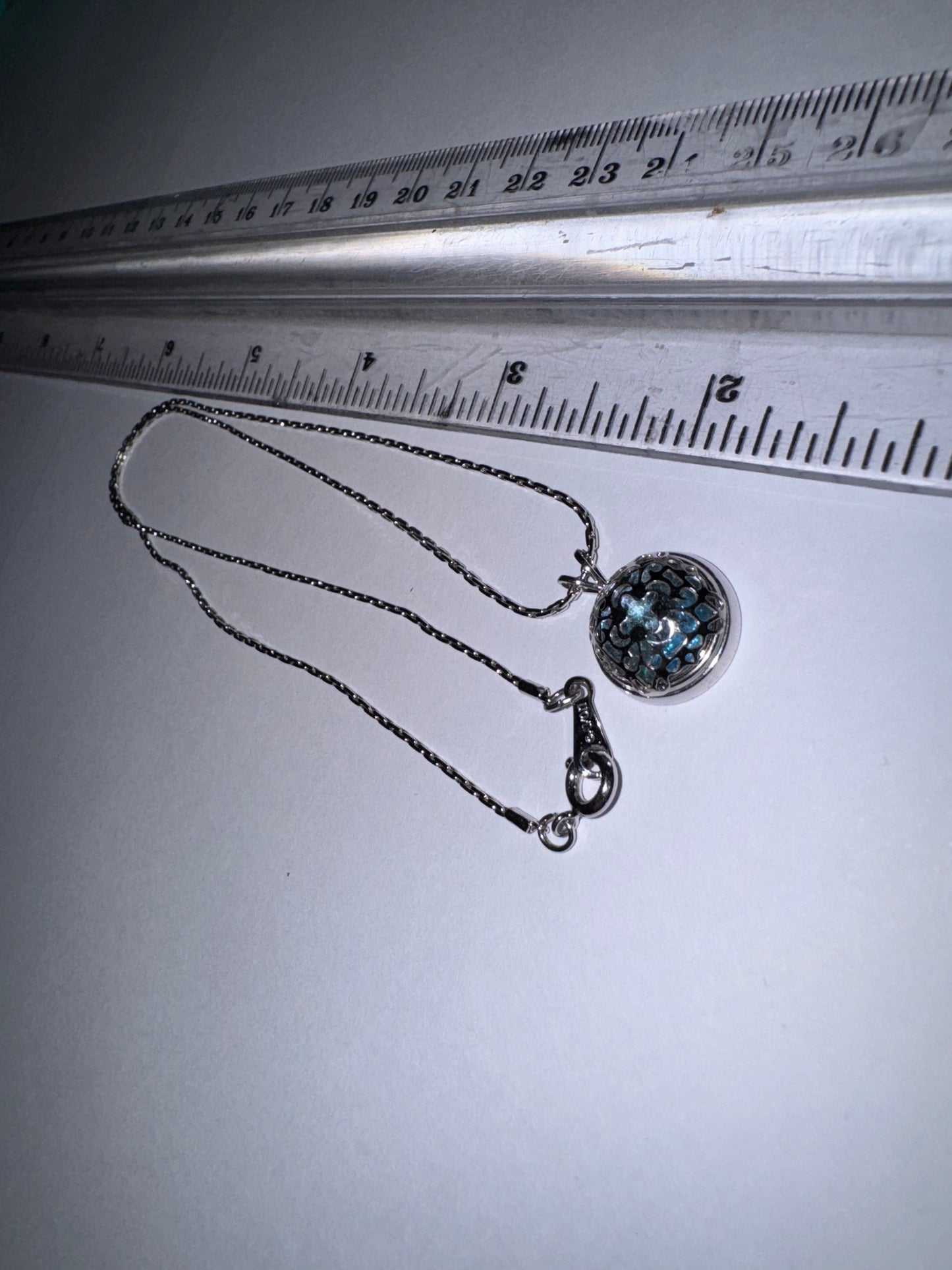 18" Avon Silver Cardano Necklace