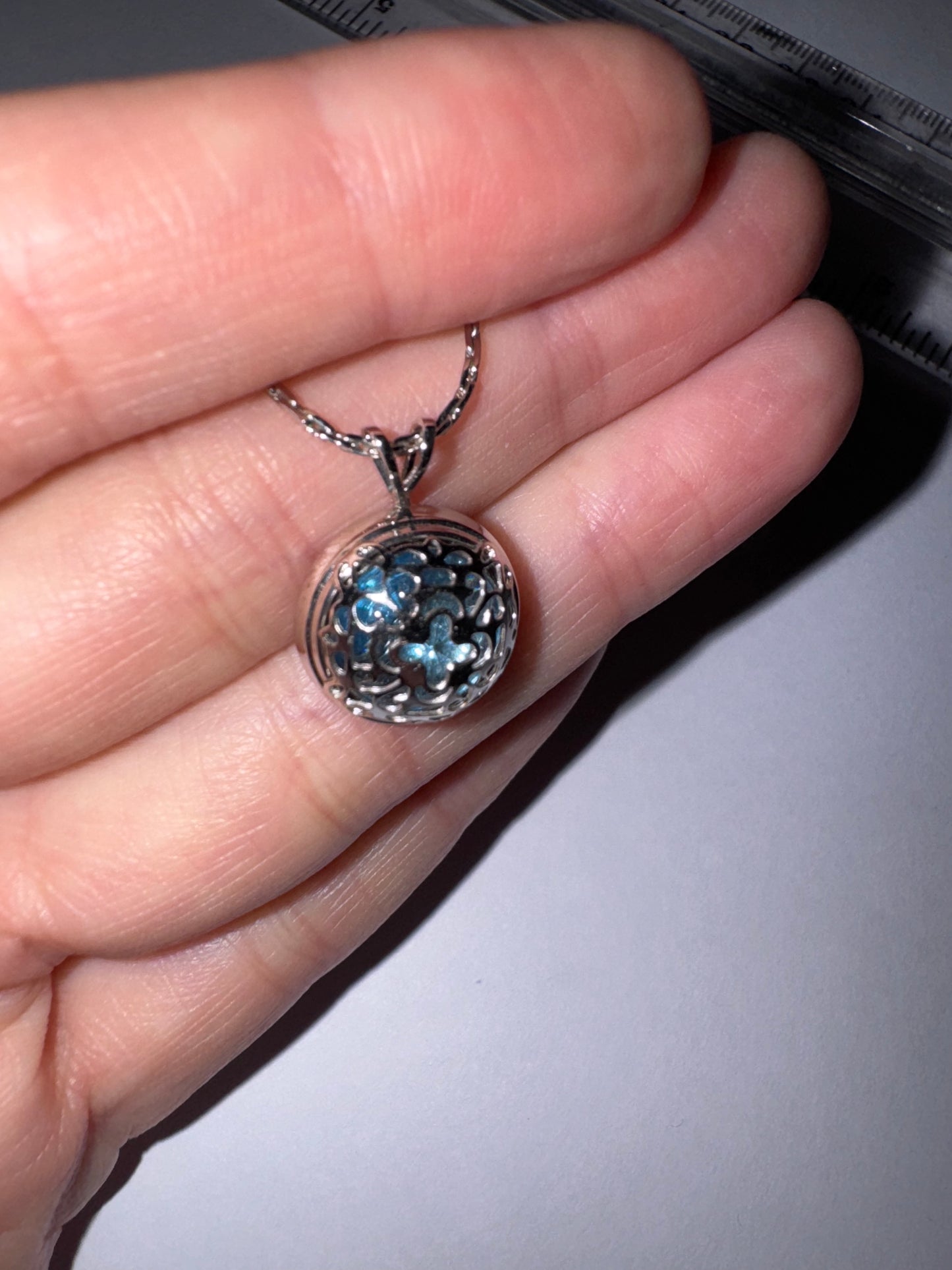 18" Avon Silver Cardano Necklace