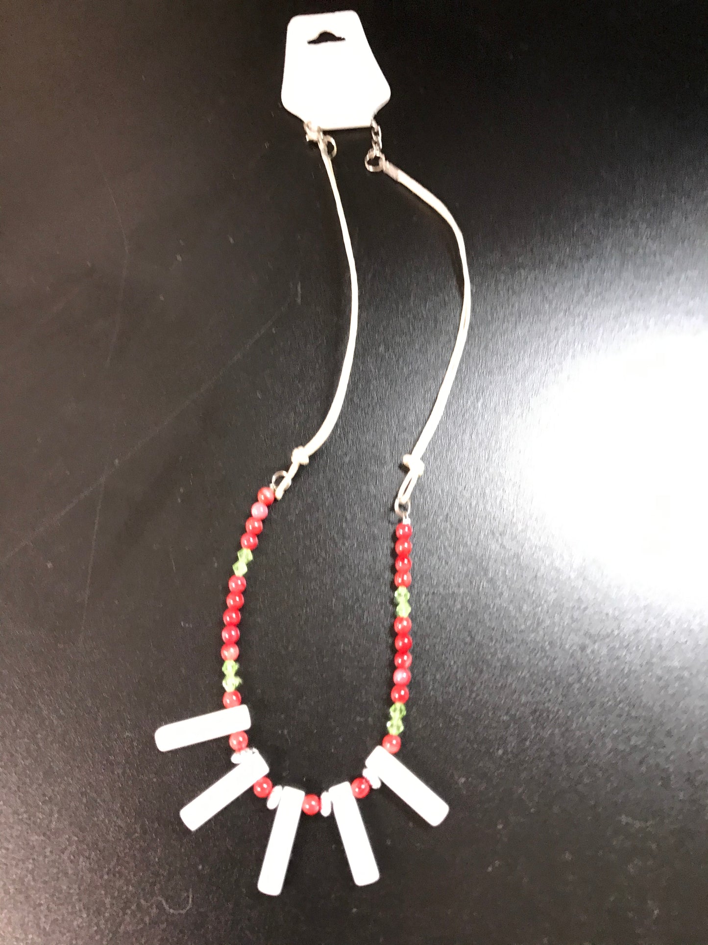 19 1/2" Red Agate and Ceramic Necklace