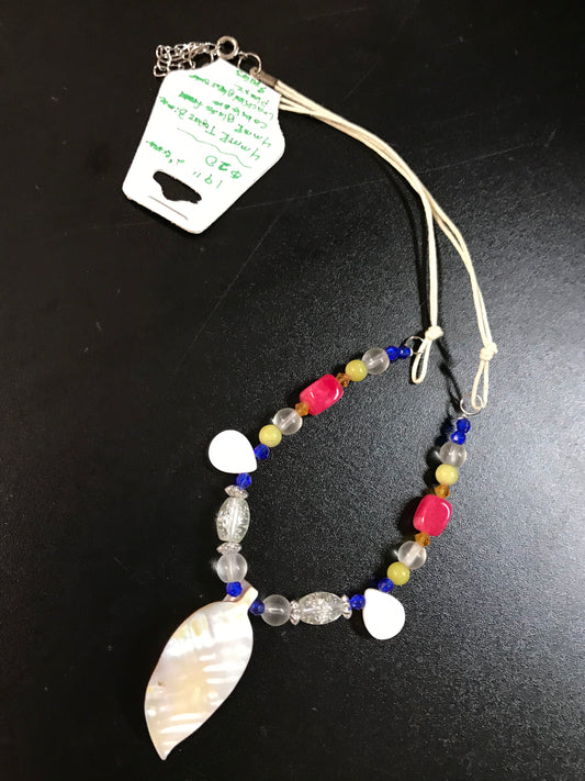 19" Mother of Pearl Leaf Necklace