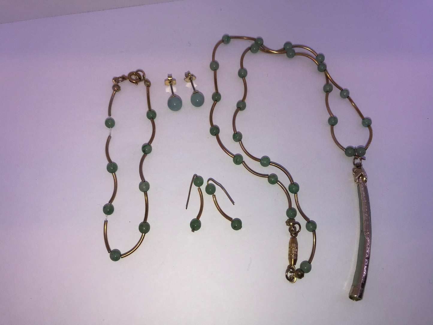 16 1/2" Jade and Beaded Necklace Set