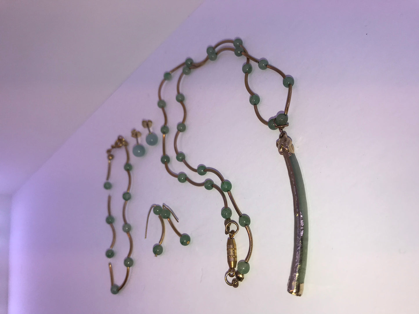 16 1/2" Jade and Beaded Necklace Set
