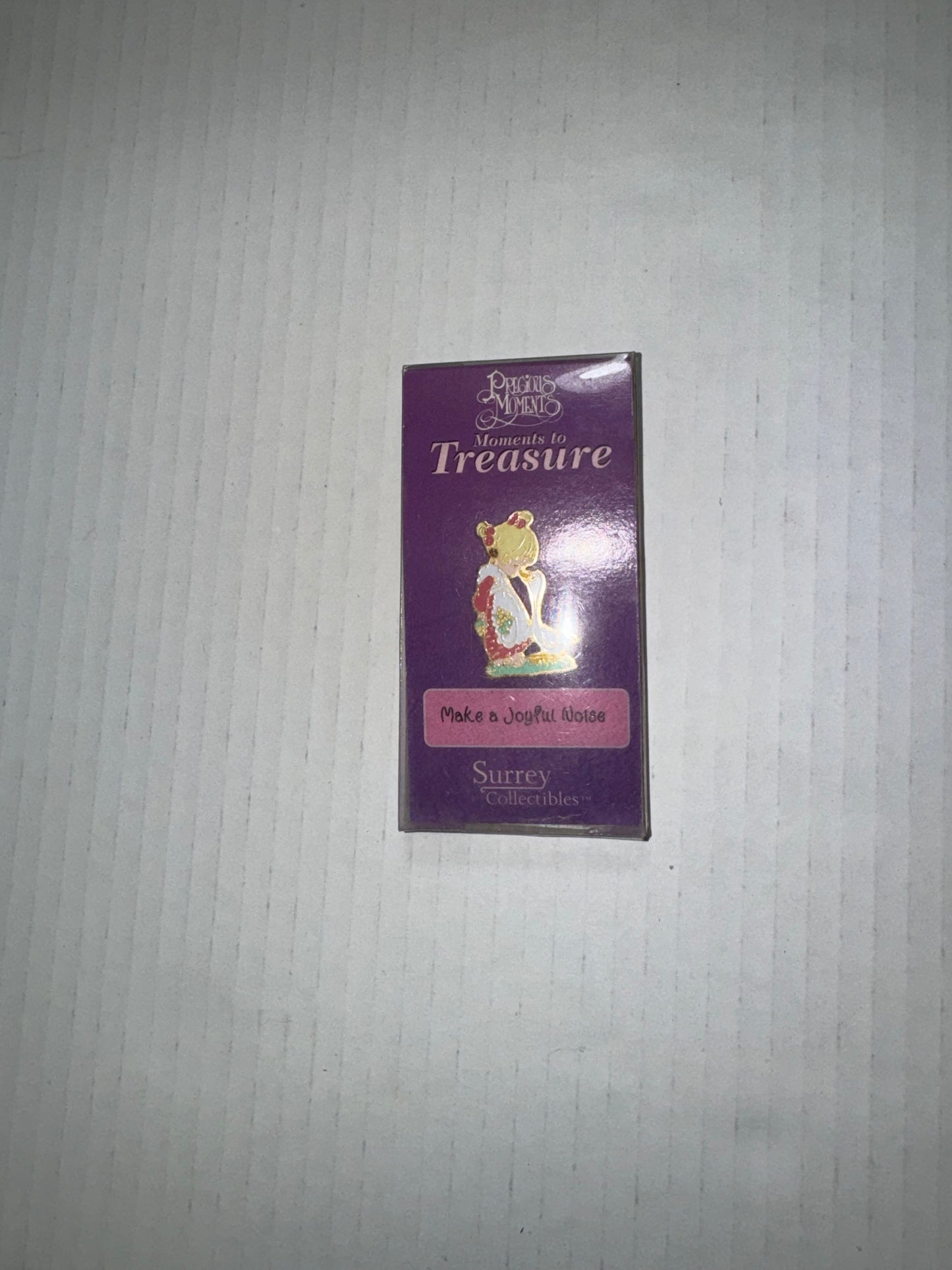 Precious Moments Vintage Pin, Sleep in Heavenly Peace