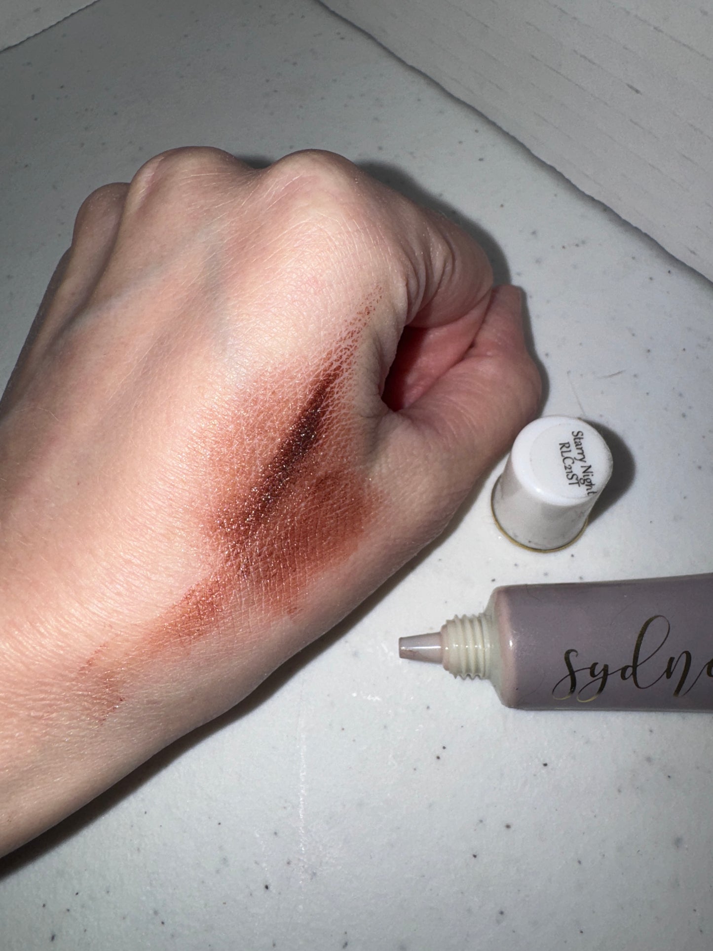 Sydney Grace Starry Night - Cream Shadow