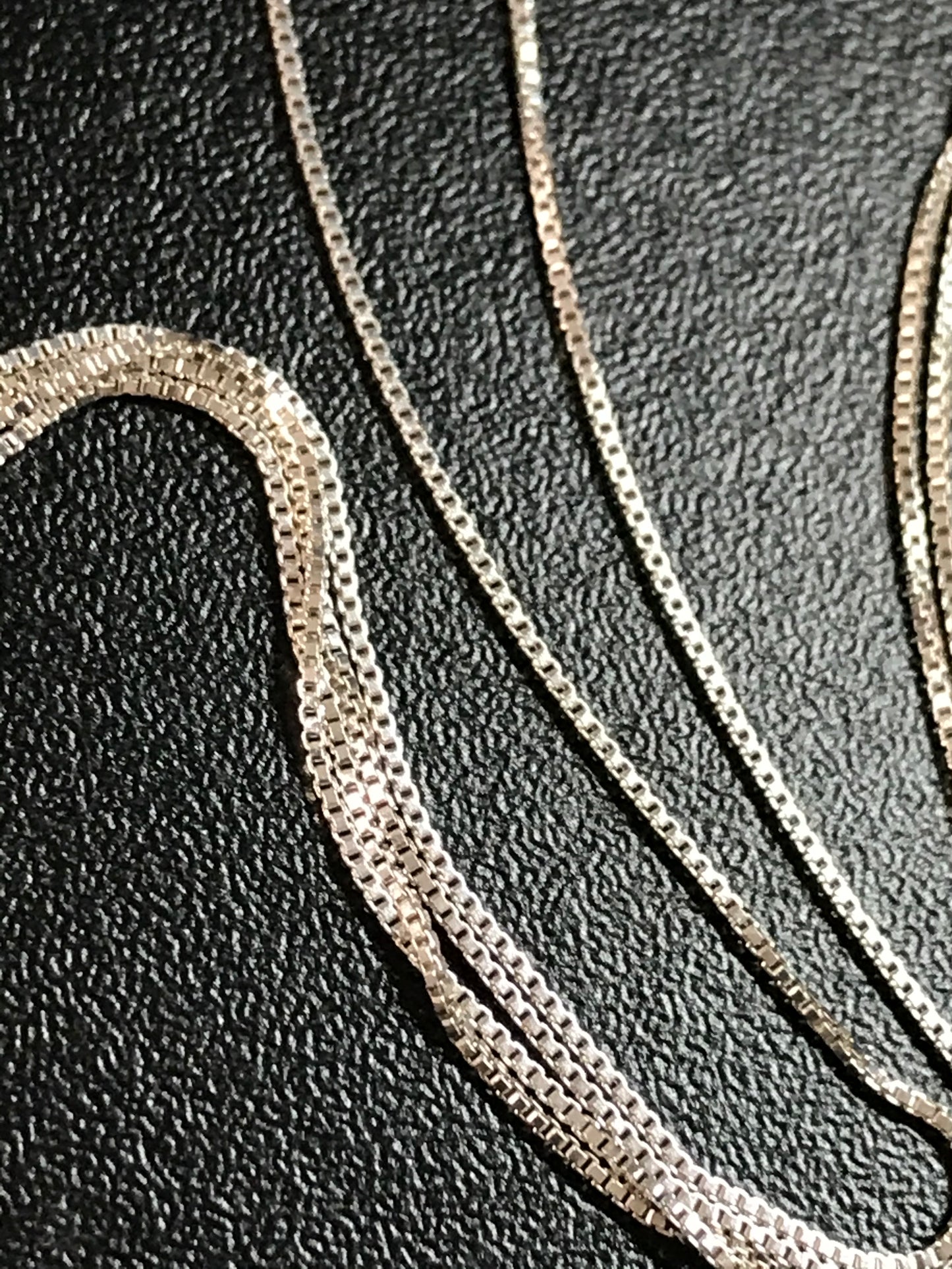 22" 0.75 mm Sterling Silver Box Chain Necklace