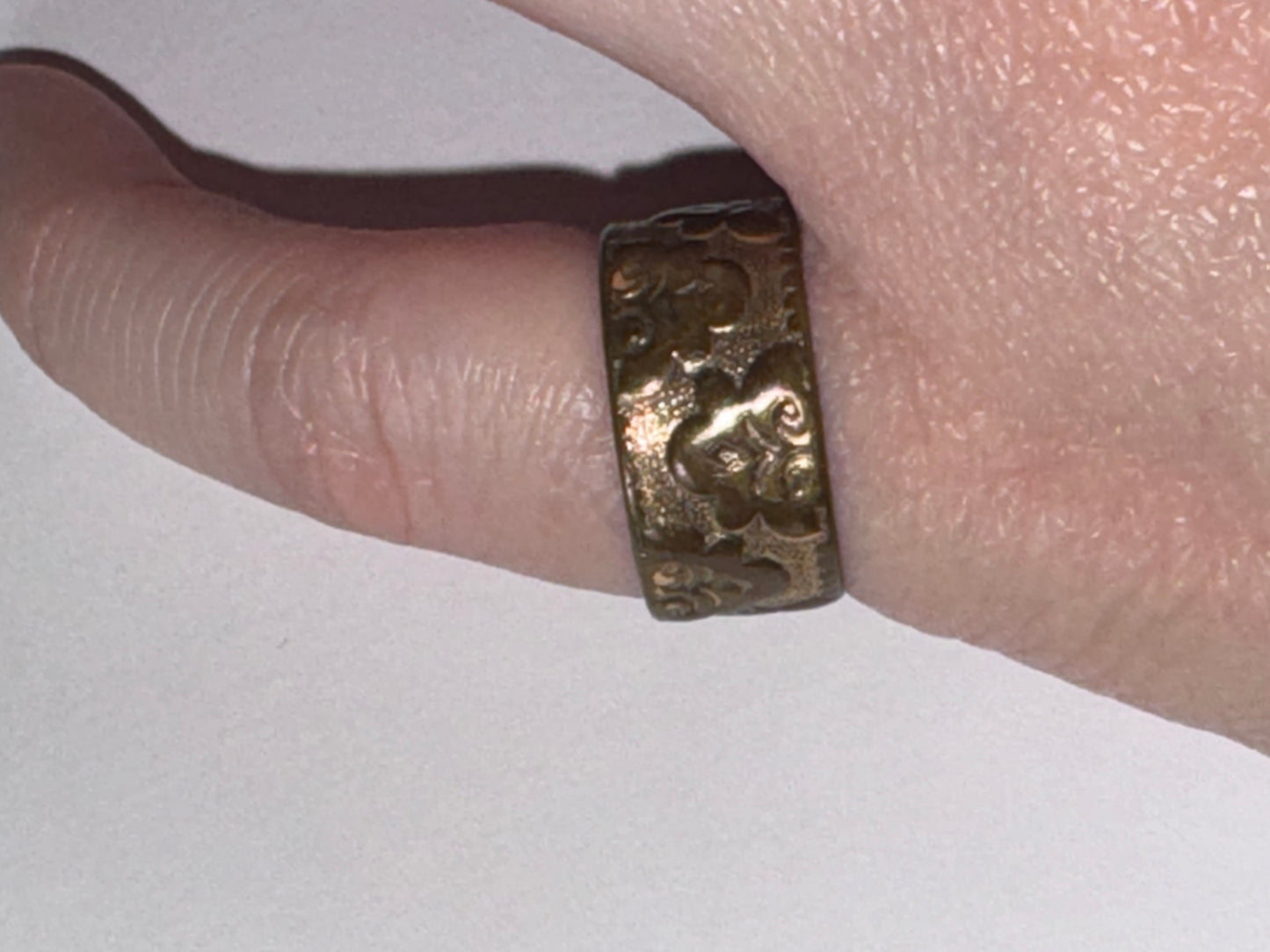 14 Kt Gp Wide Band Floral Ring, Size 6 1/2