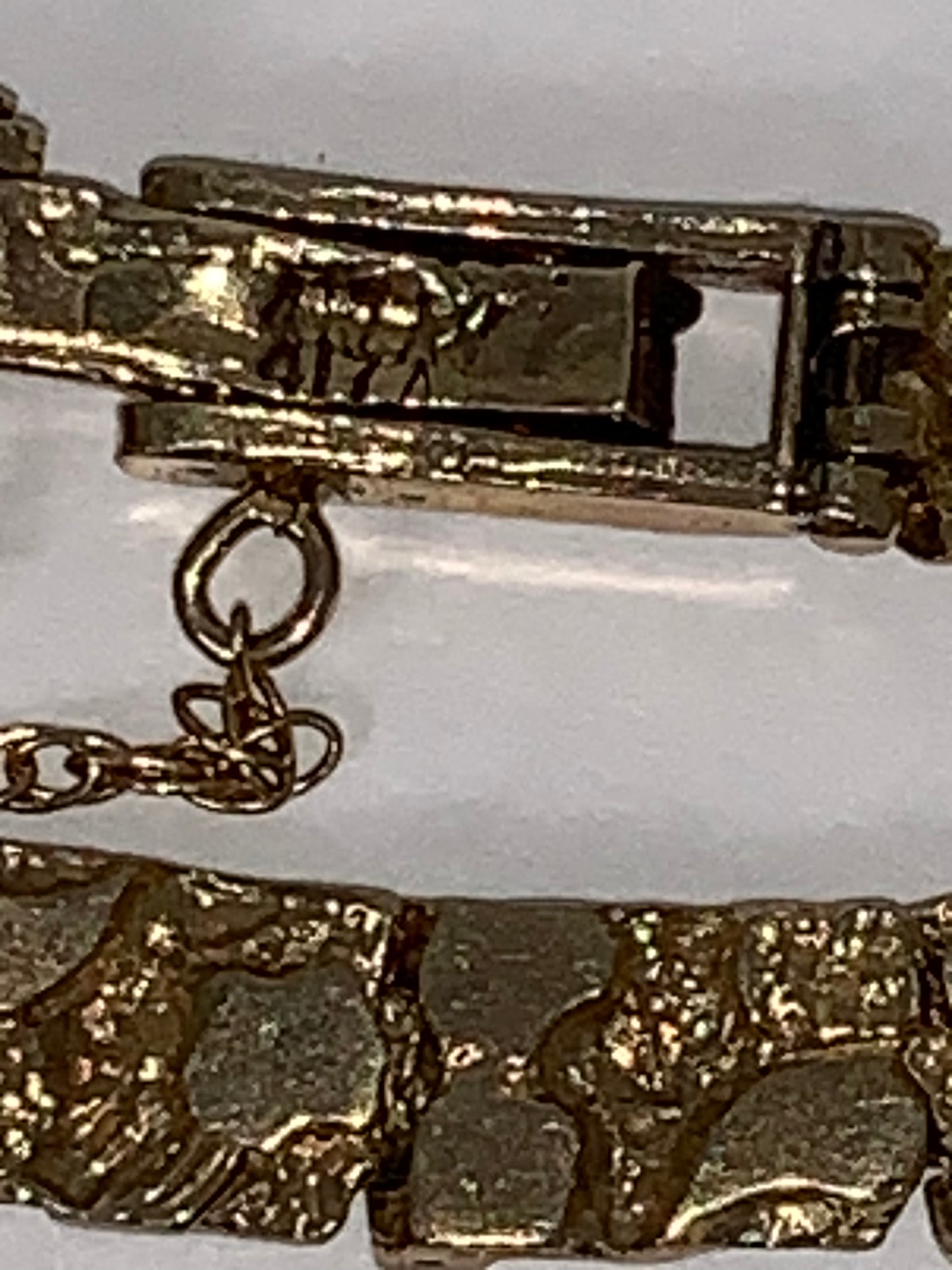 8" 10 Kt Gold Nugget Bracelet w/chain catch
