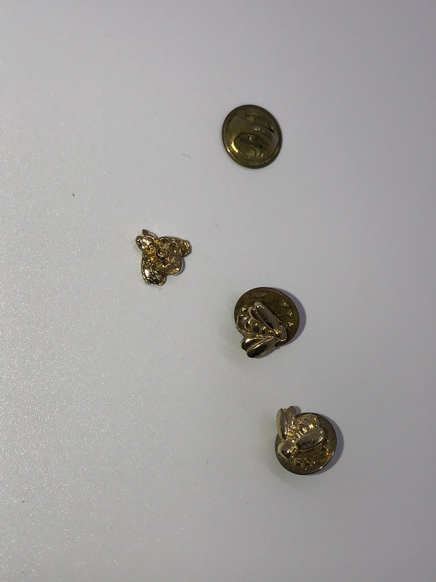 Vintage Gold Tone Bee Pin