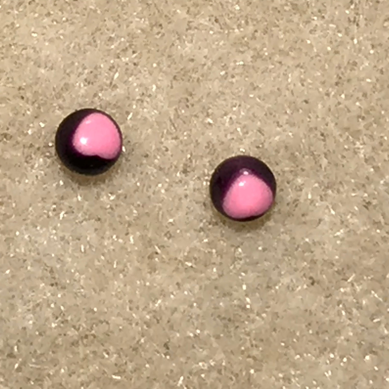 16 Gauge Black and Pink Heart Design