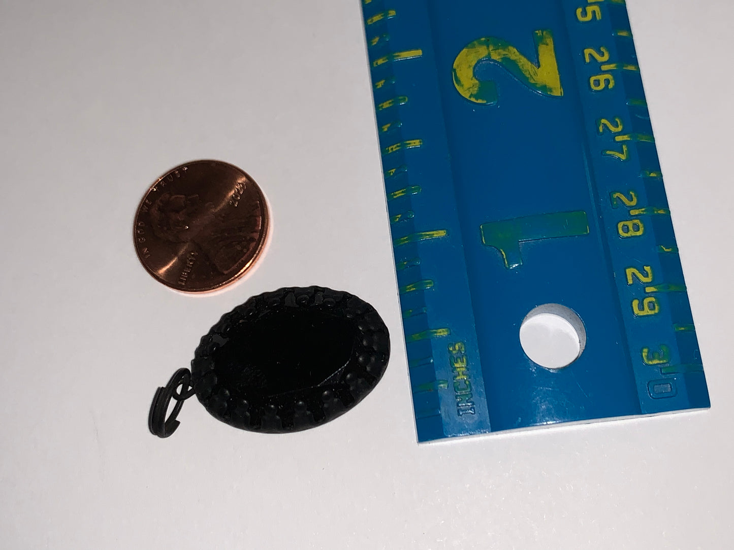Black Oval Pendant