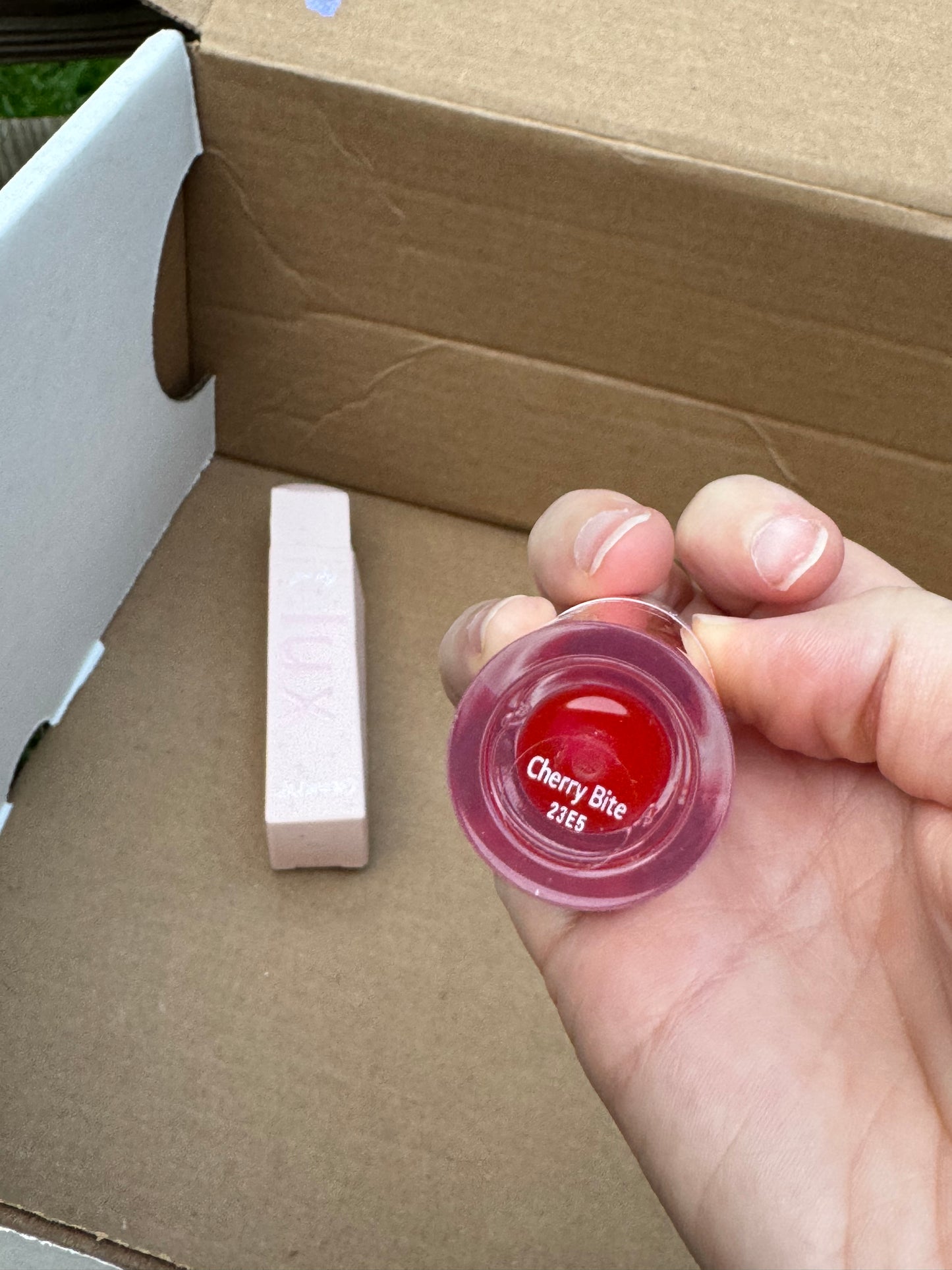 Colourpop Cherry Bite Lux Lip Oil