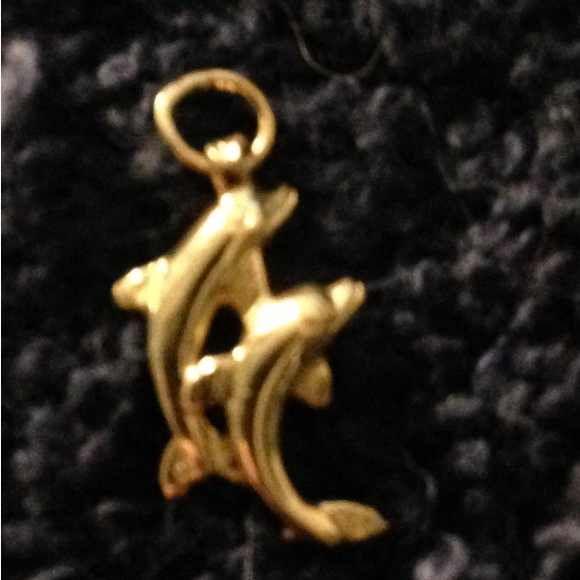 14 kt Gold Double Dolphin Pendant