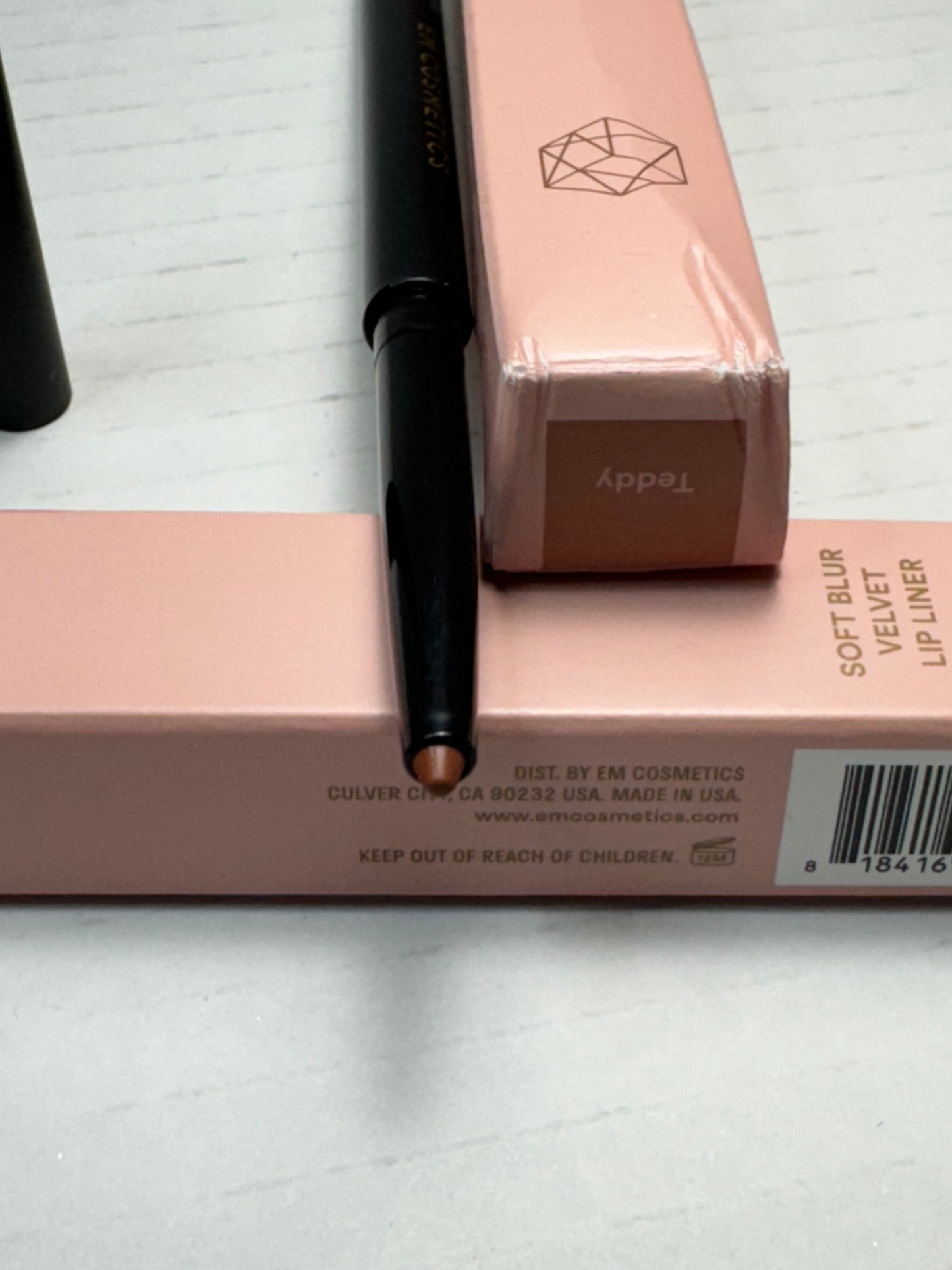 Em Cosmetics Soft Blur Velvet Lip Liner in Teddy