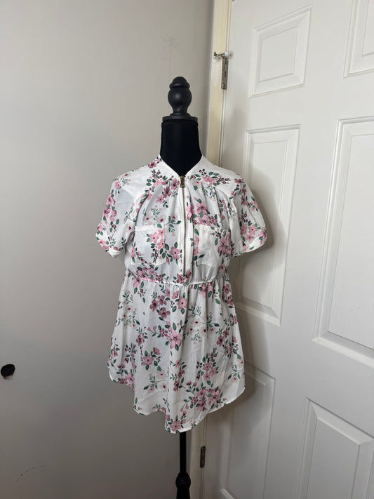 Emma's Expressions Maternity Floral Shirt, Size Medium