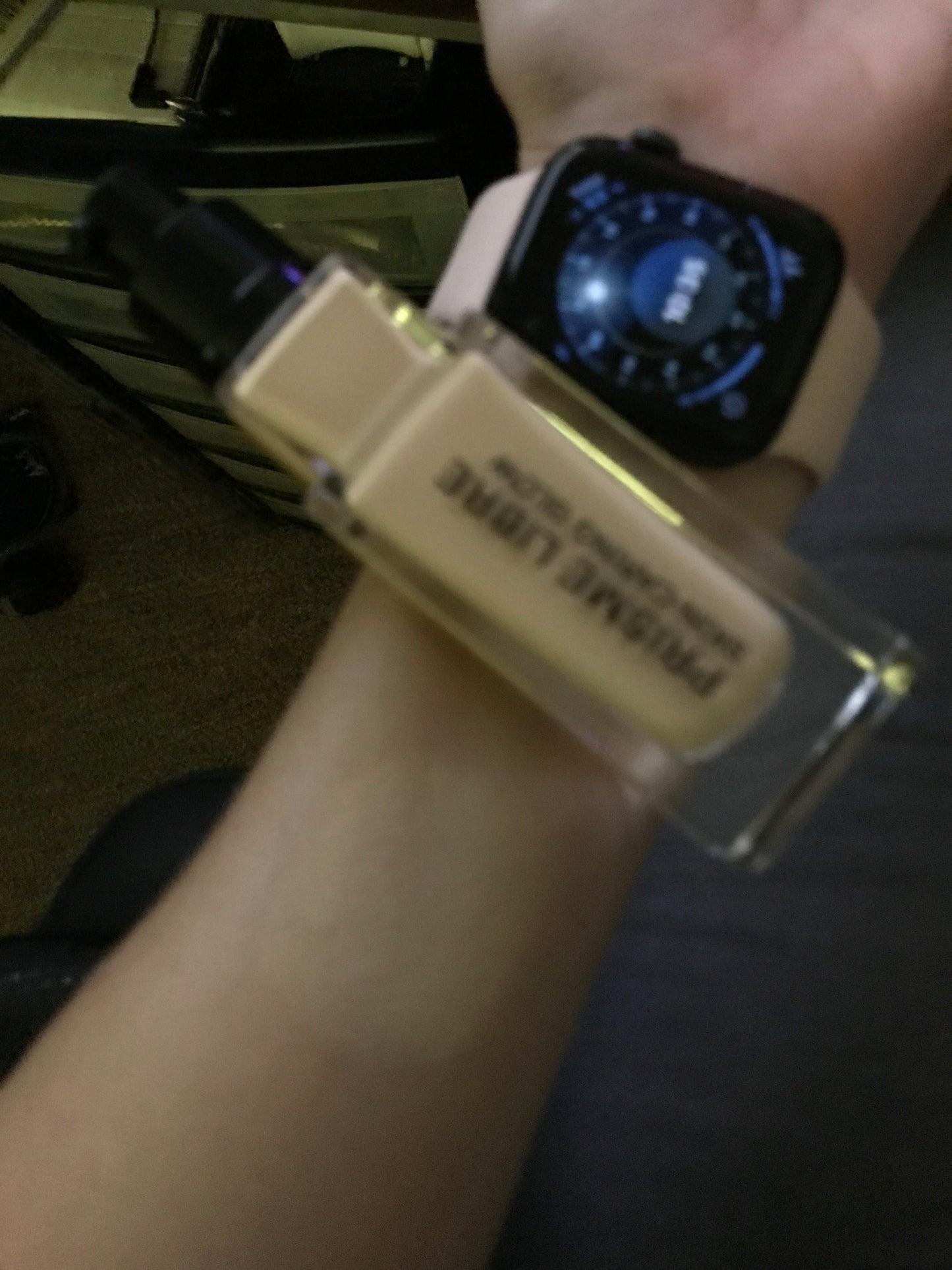 Givenchy PRISME LIBRE GLOW SERUM FOUNDATION in shade 1-w100