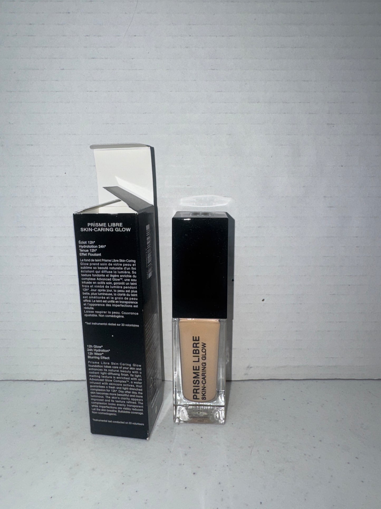 Givenchy PRISME LIBRE GLOW SERUM FOUNDATION in shade 1-w100