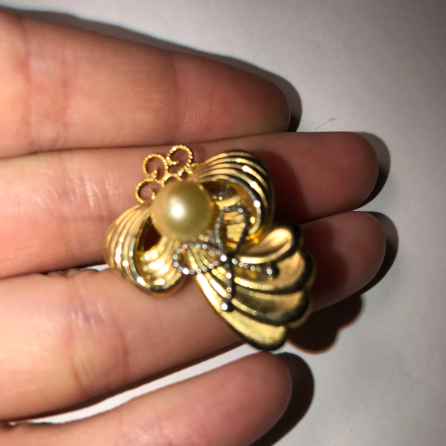 Golden Angel Pin
