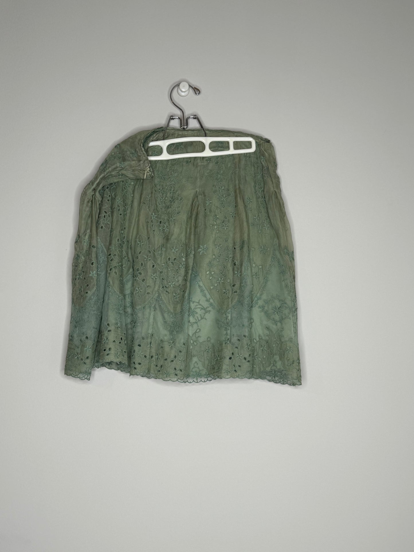 Green Eyelet Elie Tahari size 4 Skirt
