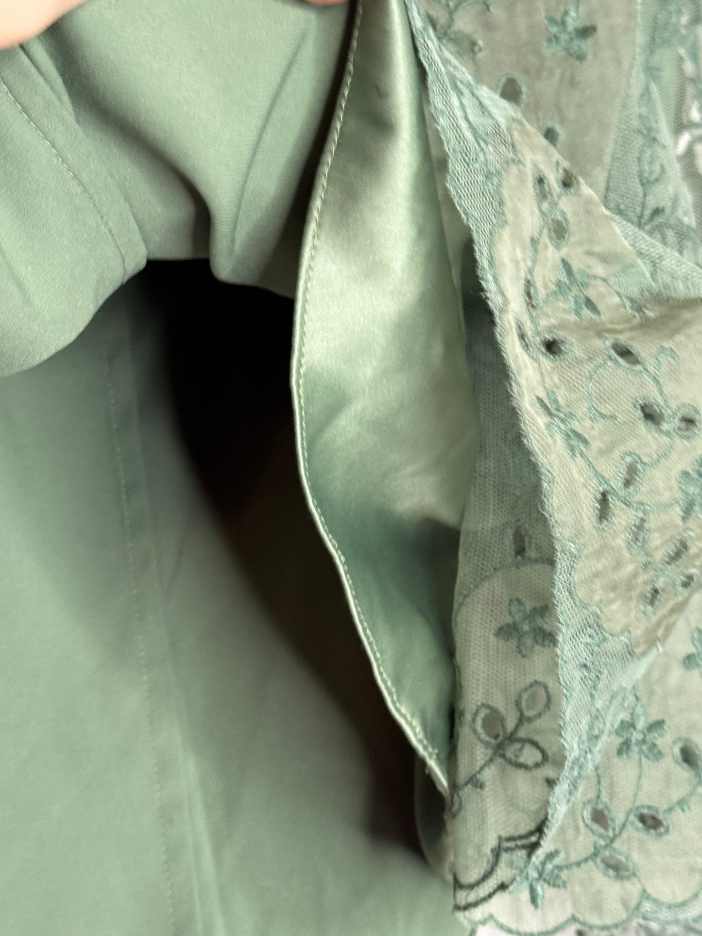 Green Eyelet Elie Tahari size 4 Skirt