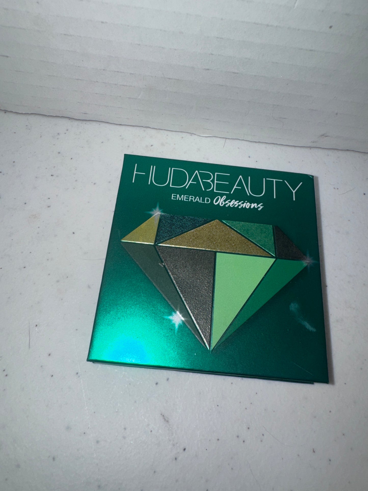 HUDA BEAUTY Obsessions Eyeshadow Palette (Emerald)