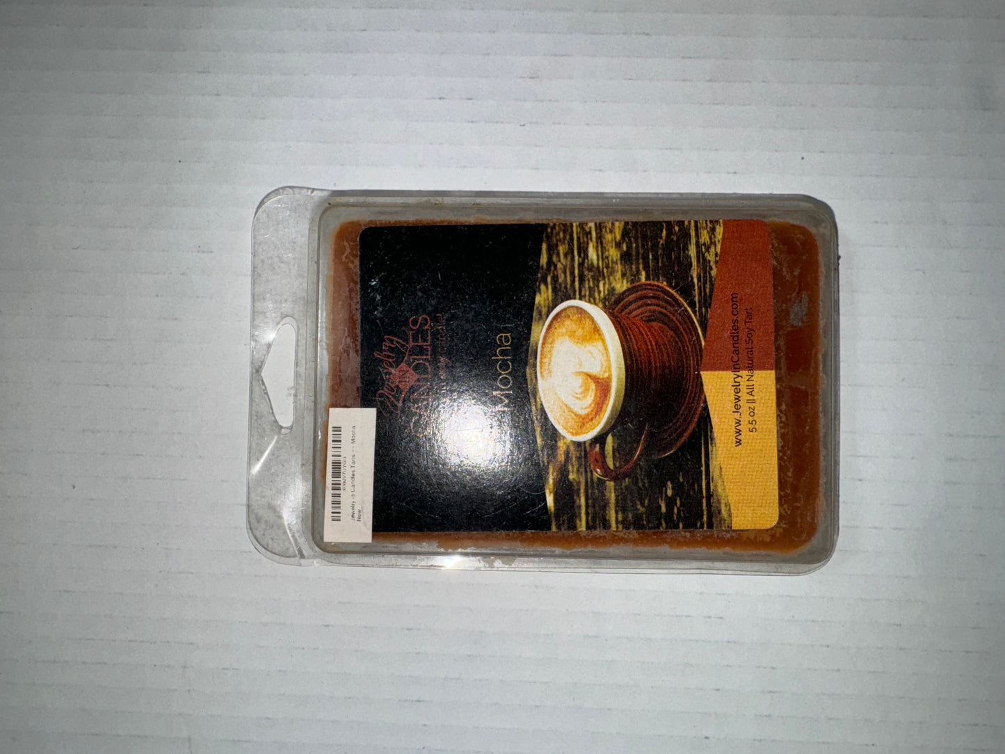 Jewelry In Candles Mocha Scent Soy Wax Melts NWOT with a Necklace