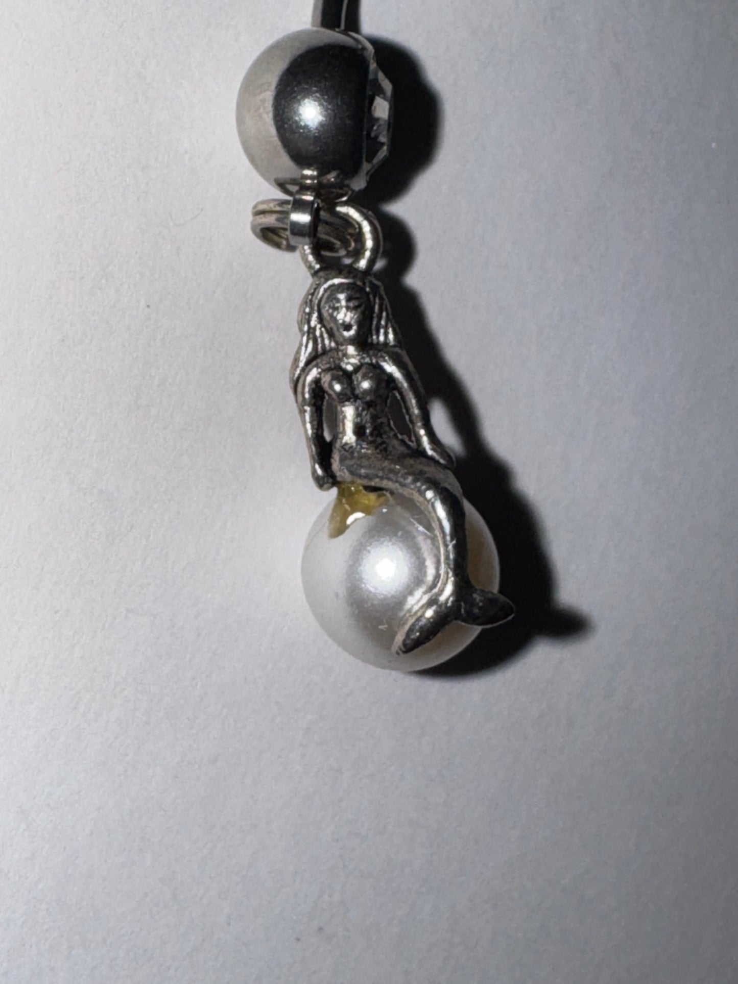 Mermaid on White Pearl Dangle Belly Ring
