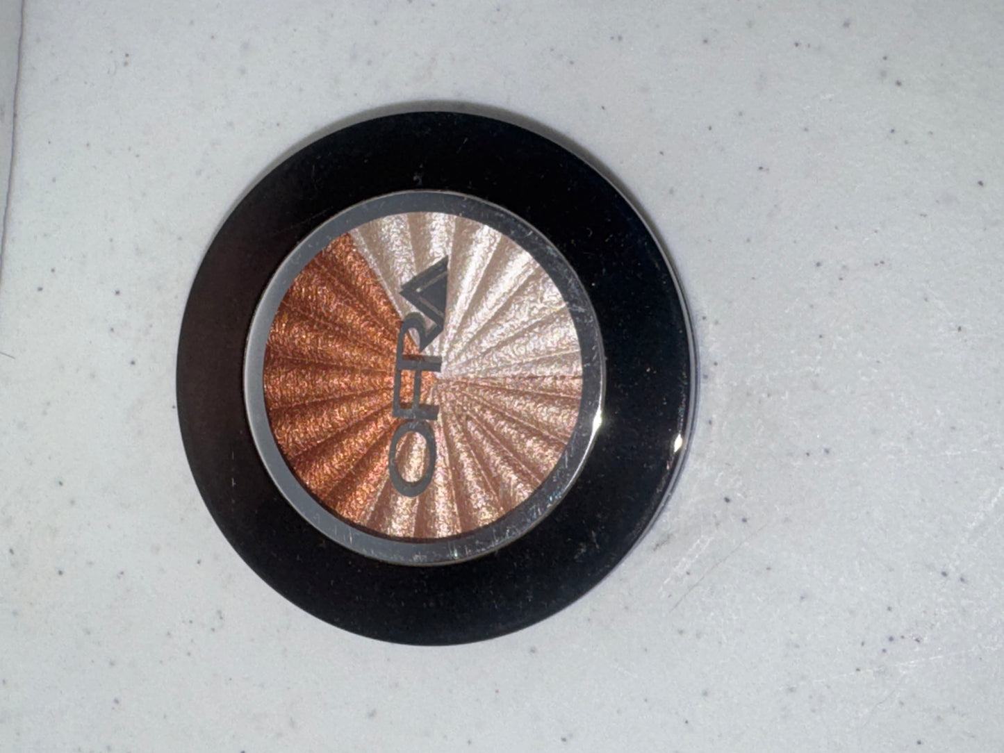 OFRA Cosmetics Highlighter in Everglow, Brand New