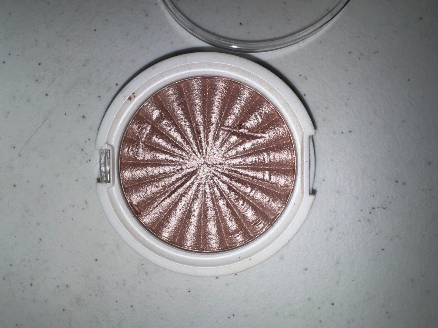 OFRA x TALIA MAR Highlighter in Covent Garden