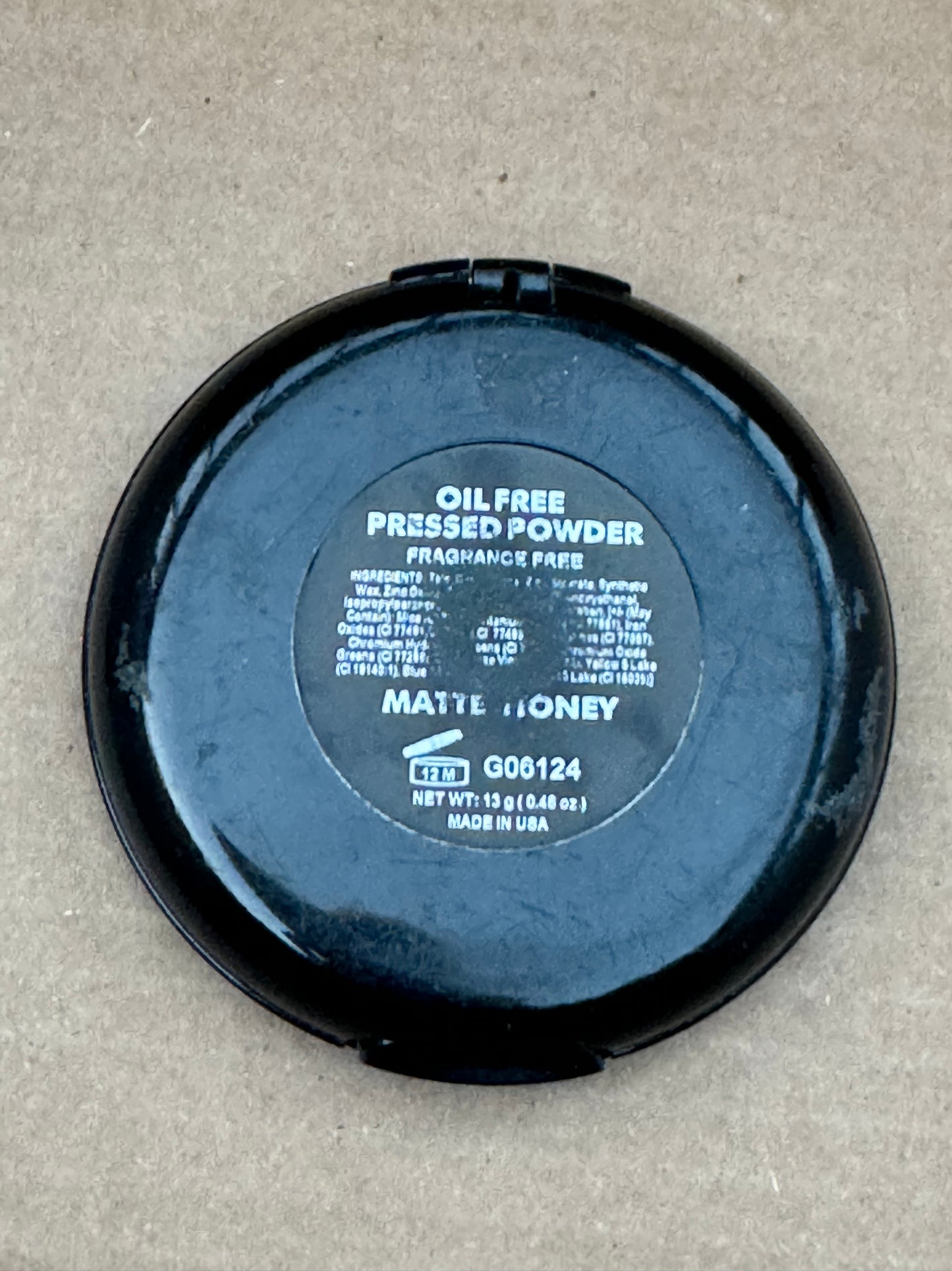OSP Cosmetics Oil Free Pressed Powder in Matte Honey
