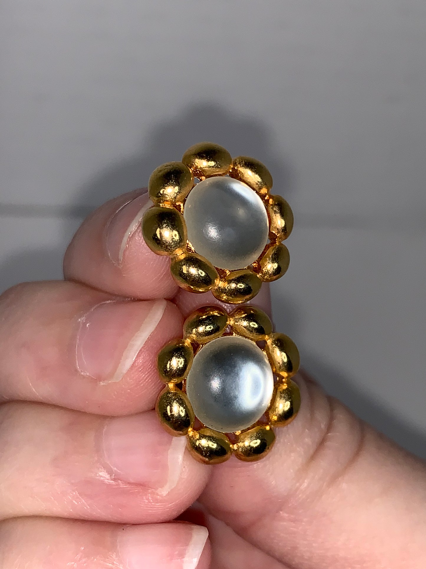 Vintage Liz Claiborne Gold and White Post earrings