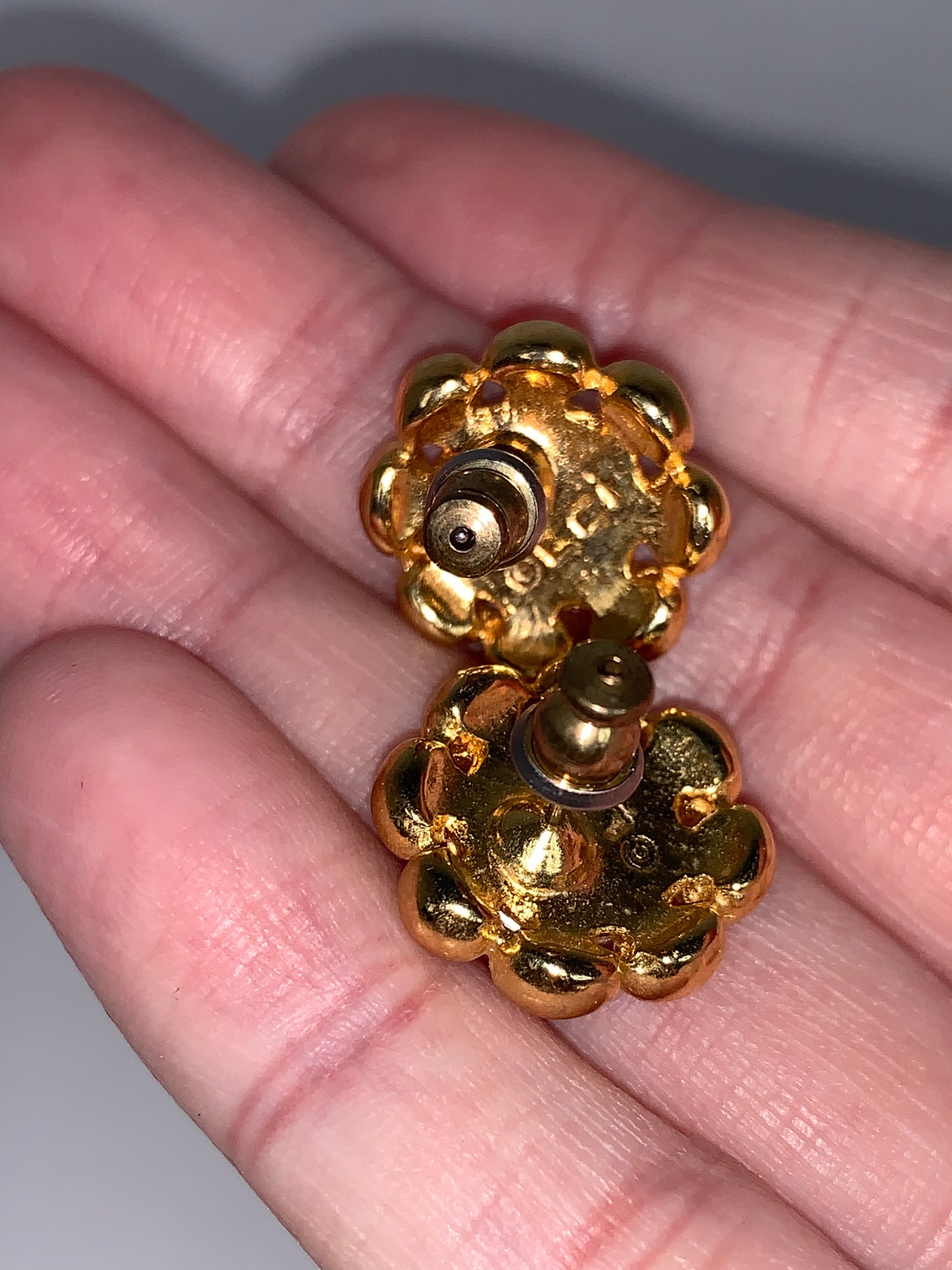 Vintage Liz Claiborne Gold and White Post earrings