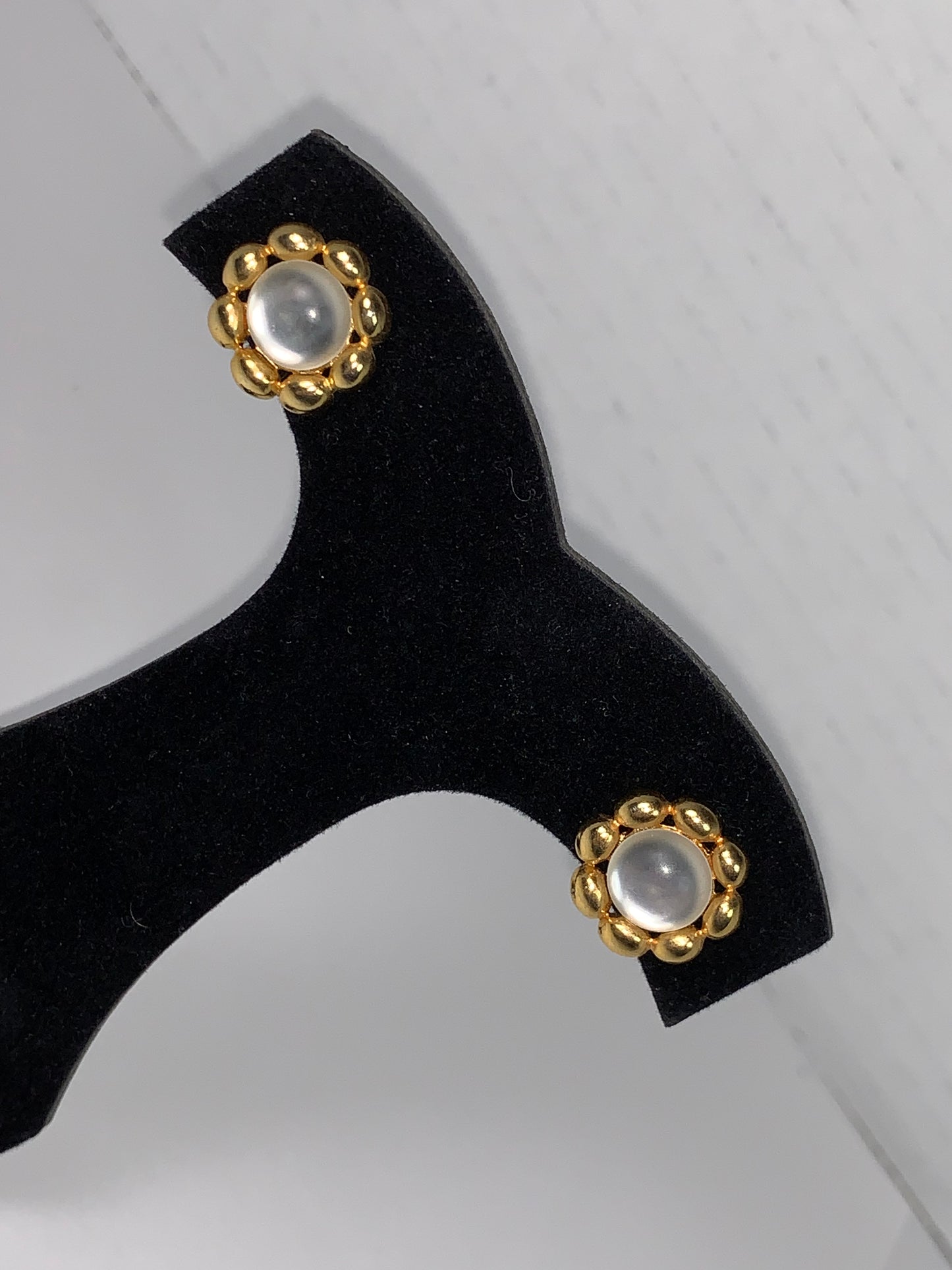 Vintage Liz Claiborne Gold and White Post earrings