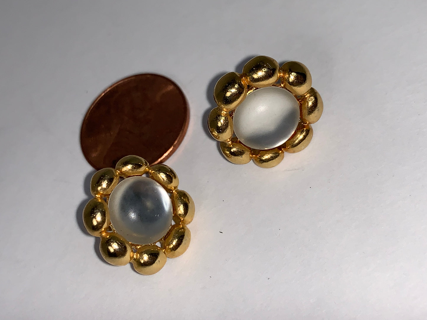 Vintage Liz Claiborne Gold and White Post earrings