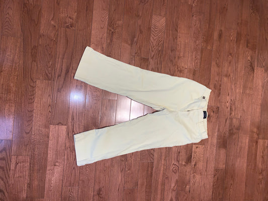Yellow Guess Capri pants, Size Large