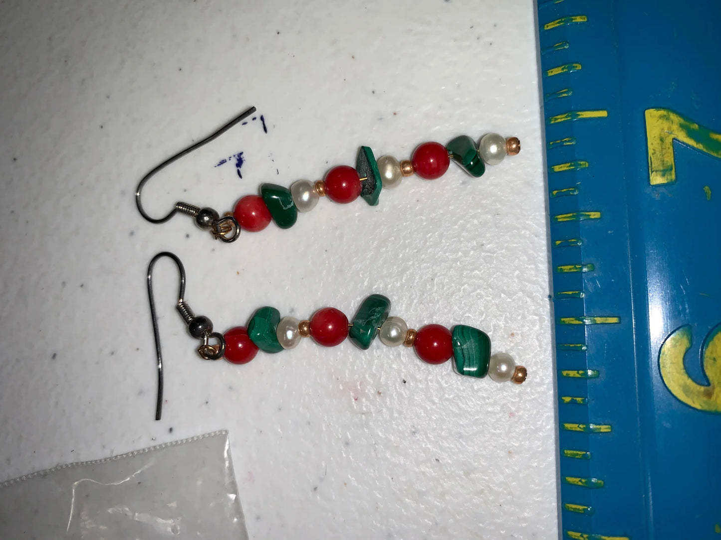 8 1/2" long Christmas Colored Bracelet and matching dangle earrings